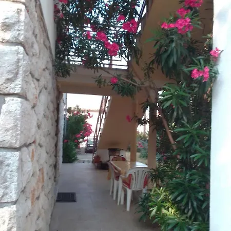 Ana - Private Parking Crikvenica