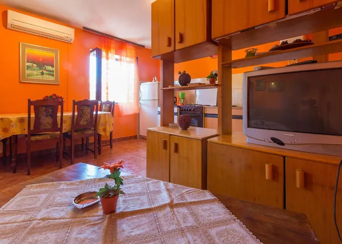 Ana Apartman